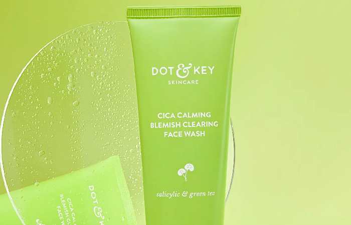 Dot & Key CICA Calming Blemish Clearing Face Wash with Salicylic Acid & Green Tea