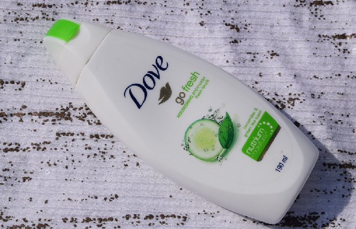 Dove Refreshing Body Wash With Cucumber & Green Tea Scent